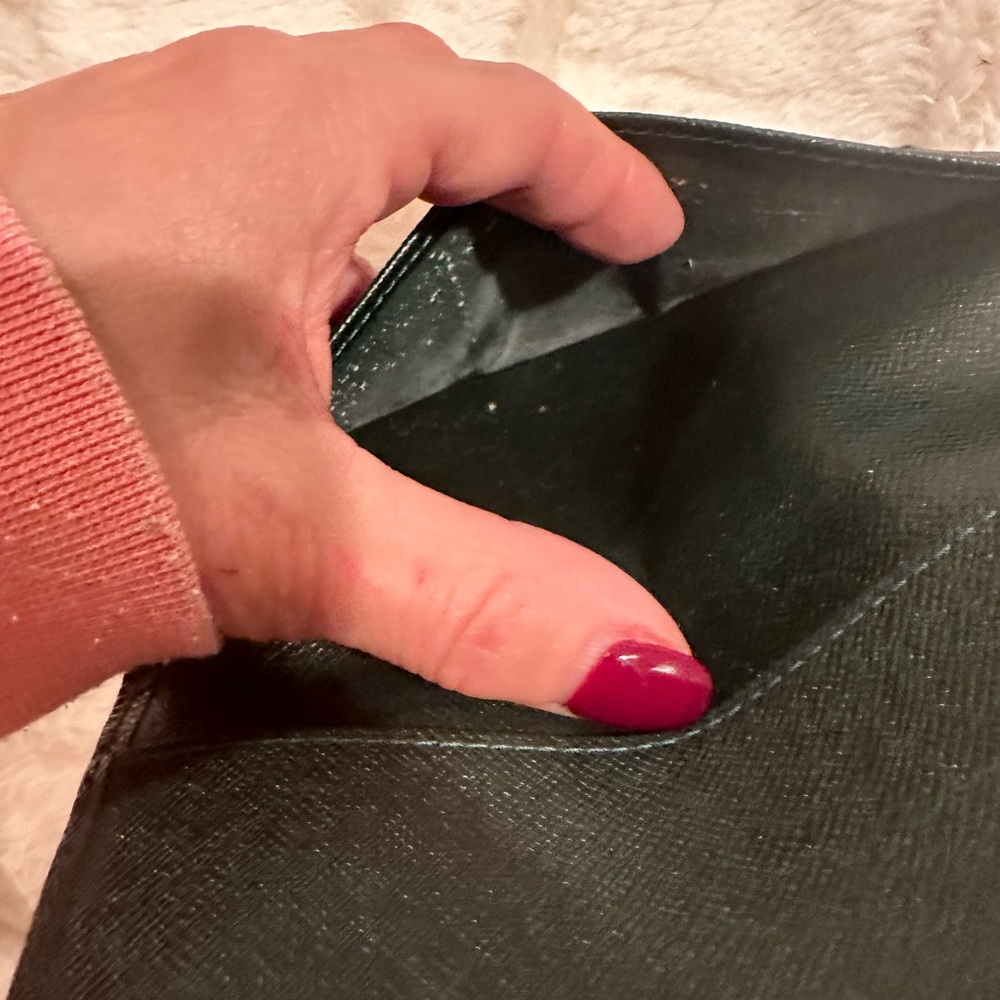 Louis Vuitton Tiaga leather Wallet - Picture 8 of 8